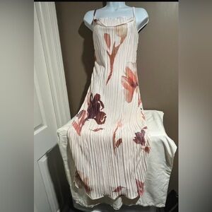 Floral Pleated Maxi Dress